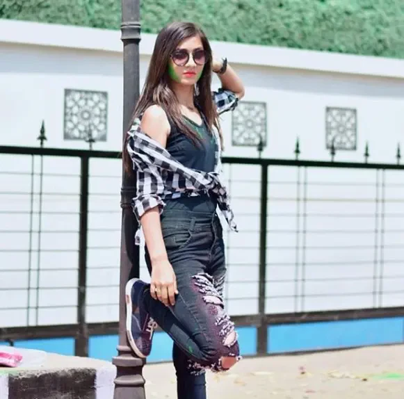 Mehar Escorts Service