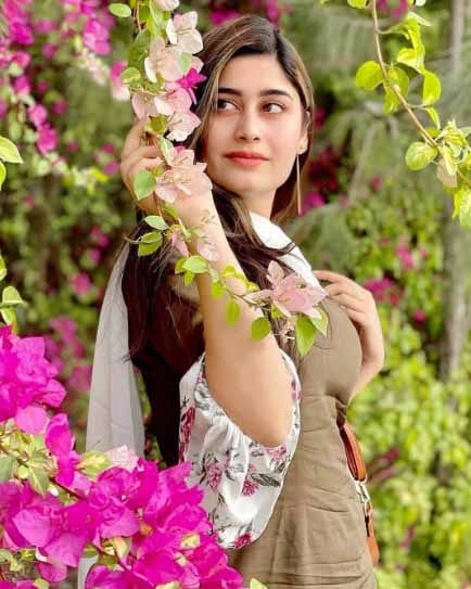 Ballygunge Escort Kolkata