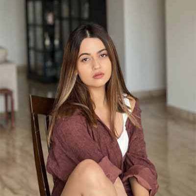 NAINA ESCORTS KOLKATA NAINA ESCORTS KOLKATA