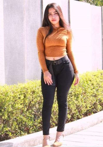 AAROHI CALL GIRL SERVICE AAROHI ESCORTS SERVICE