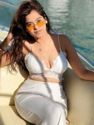 Kaisher Collage Girl Service